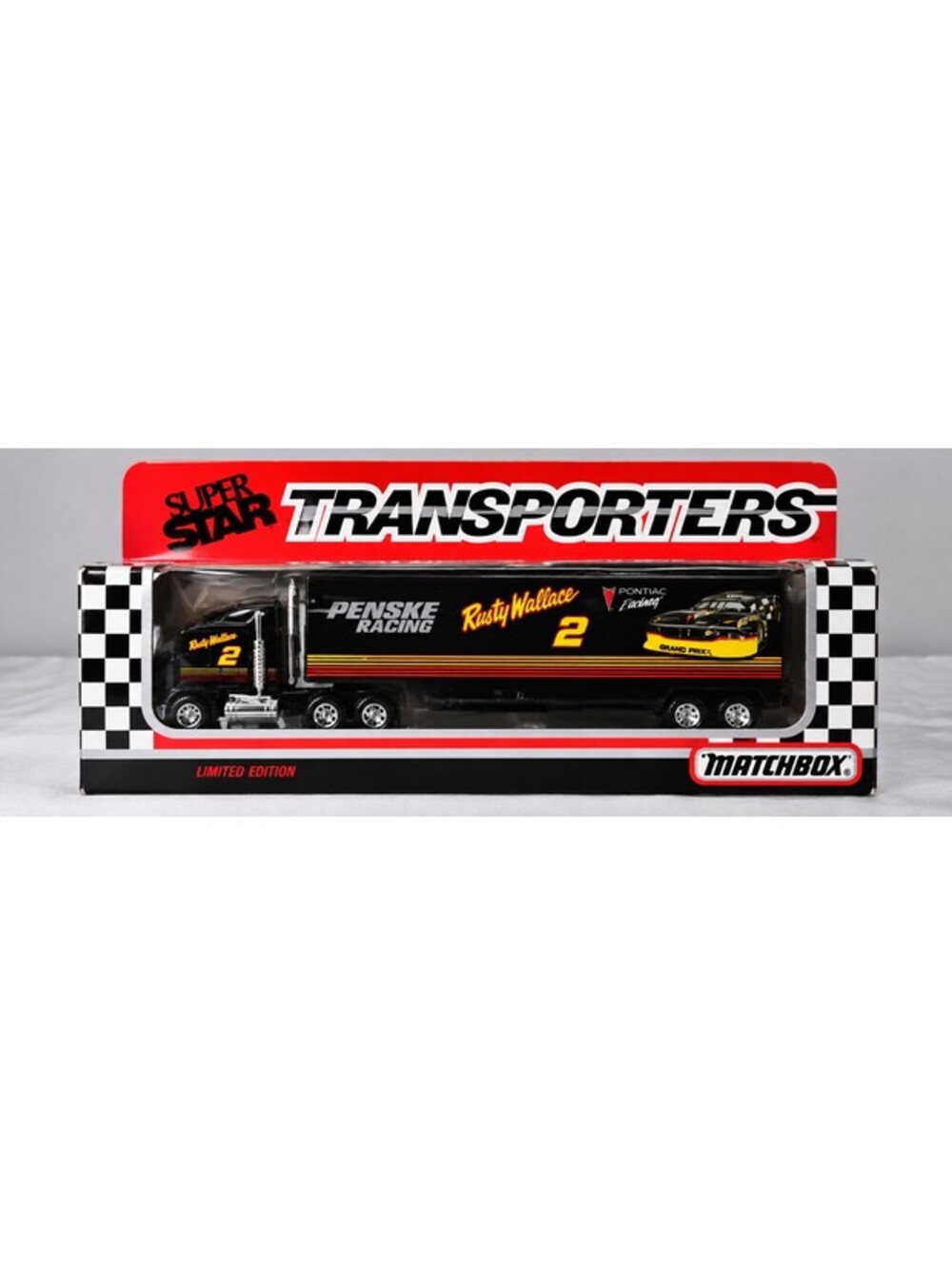 1992 Matchbox Rusty Wallace #2 Penske Racing Transporter CY110 NIB NASCAR